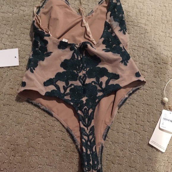 Temecula bodysuit in Evergreen - Picture 5 of 5